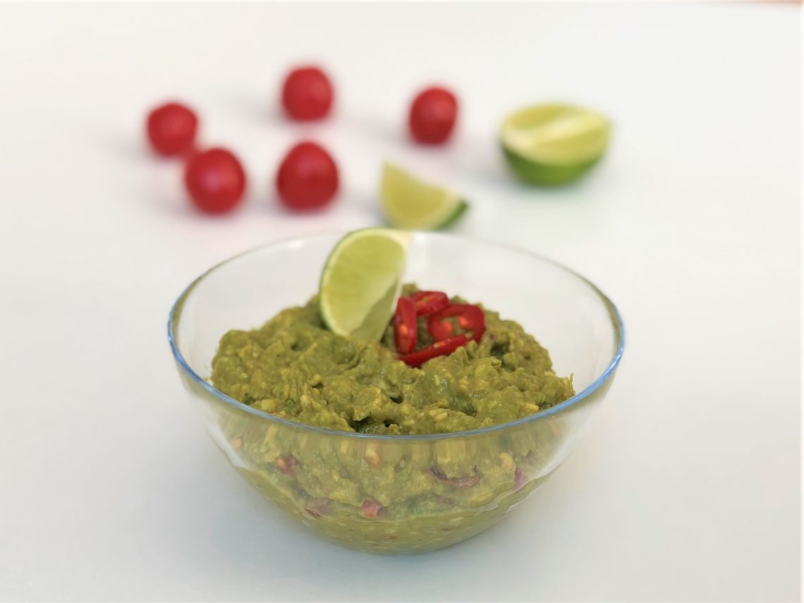 Guacamole-köstlicher-mexikanischer-Avocado-dip-foodblog-kleingenuss.de-rezept