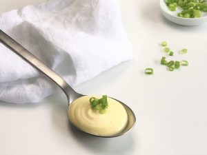 Rezept-Mayonnaise-selber-machen-blitzschnell-und-einfach-kleingenuss-foodblog