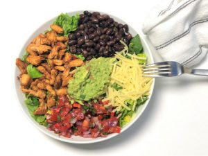 Mexikanische-Burrito-Bowl-Rezept-kleingenuss.de-Salat-foodblog